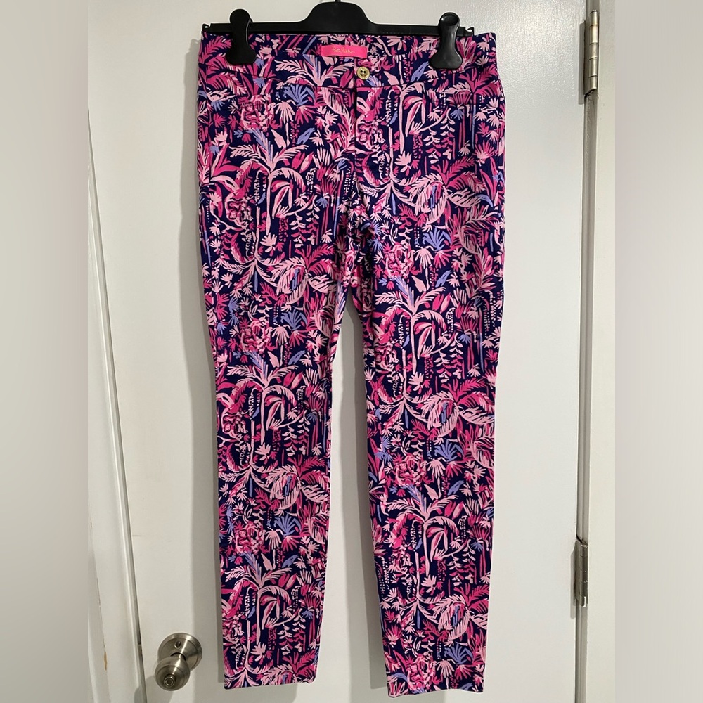 Lilly Pulitzer Kelly skinny ankle pant color bright navy swing of things. Size 4